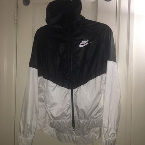 Nike windbreaker